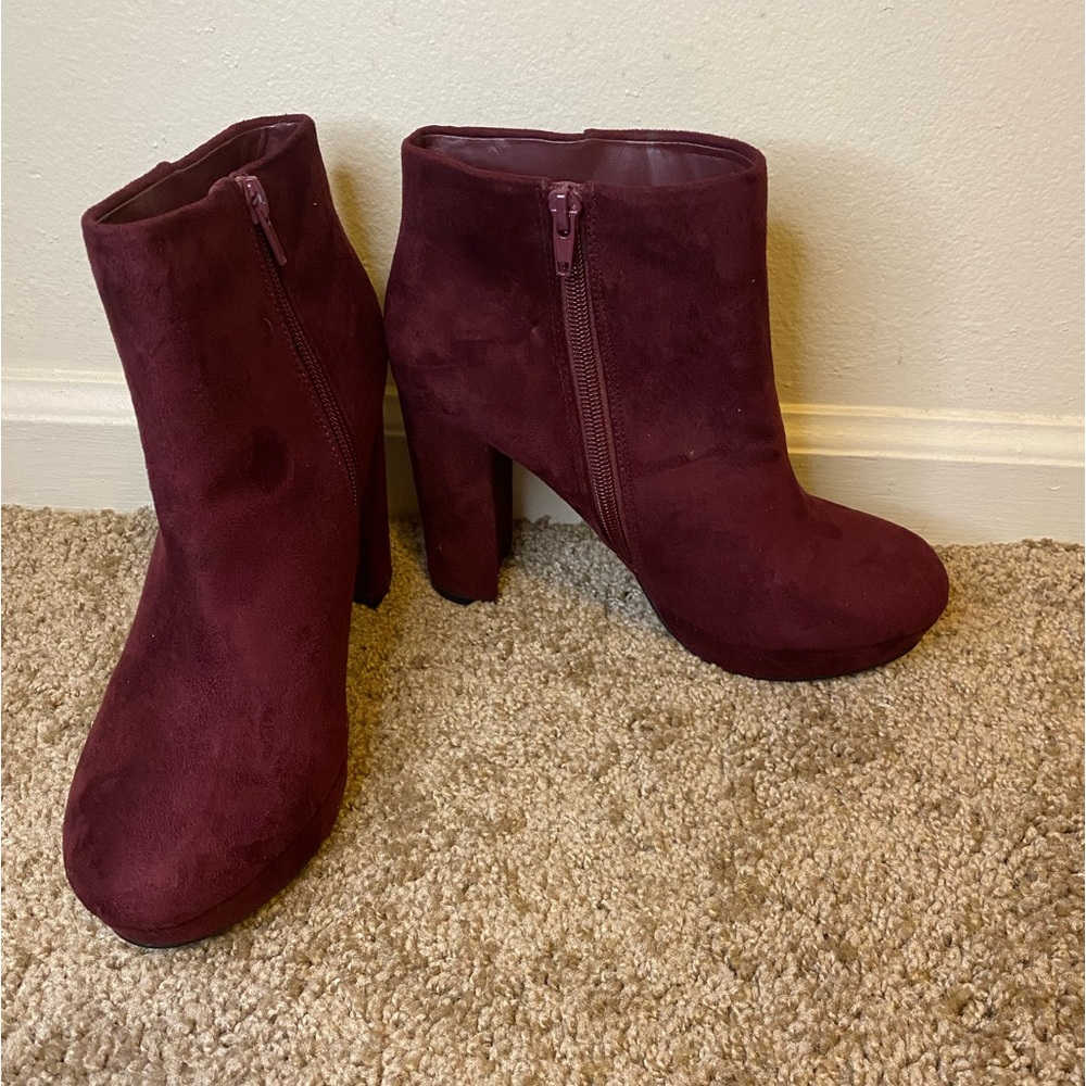 Heeled booties